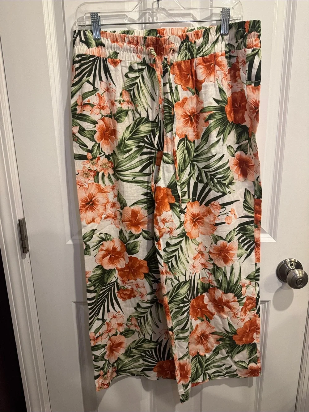 Anne Klein Cream Top and Matching Pants set  with Green & Coral Floral Print